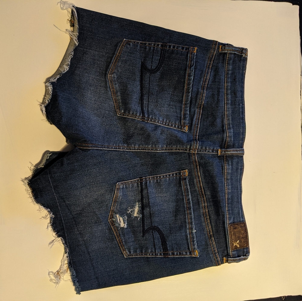 American Eagle Outfitters Hi-Rise Shortie shorts